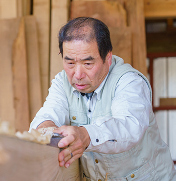 川辺 邦芳